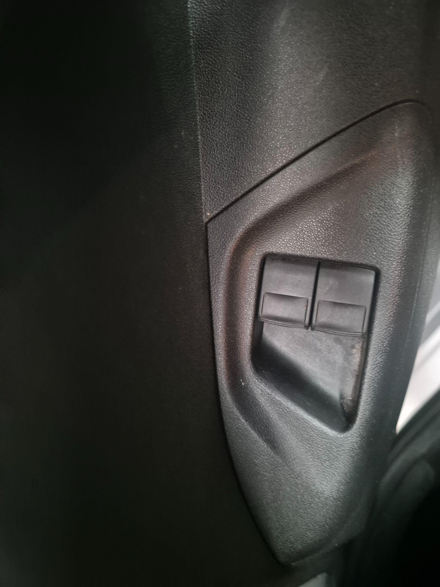 Used Peugeot 108 2015 for sale - 77400754: Photo 11