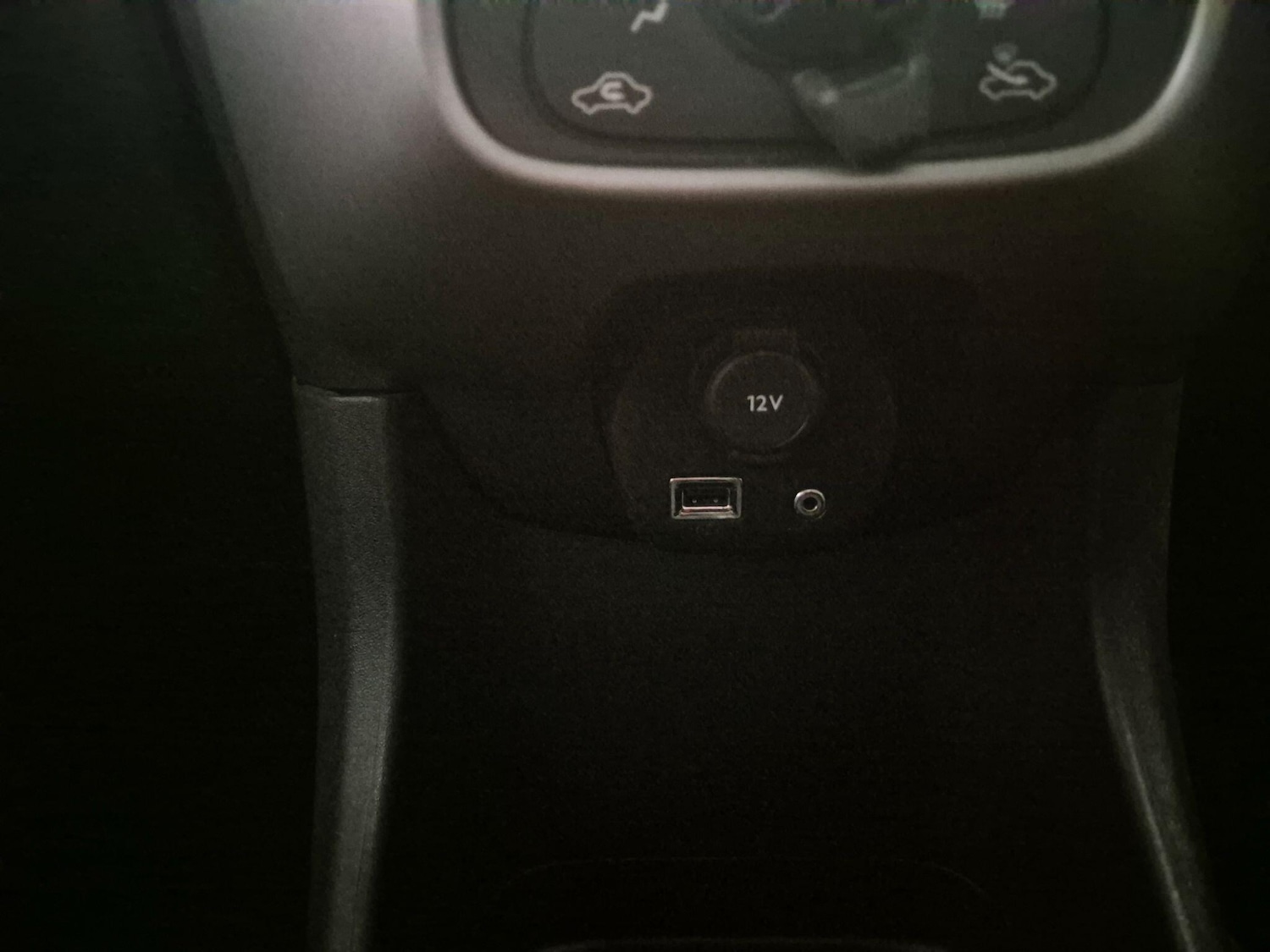 Used Peugeot 108 2015 for sale - 77400754: Photo 12