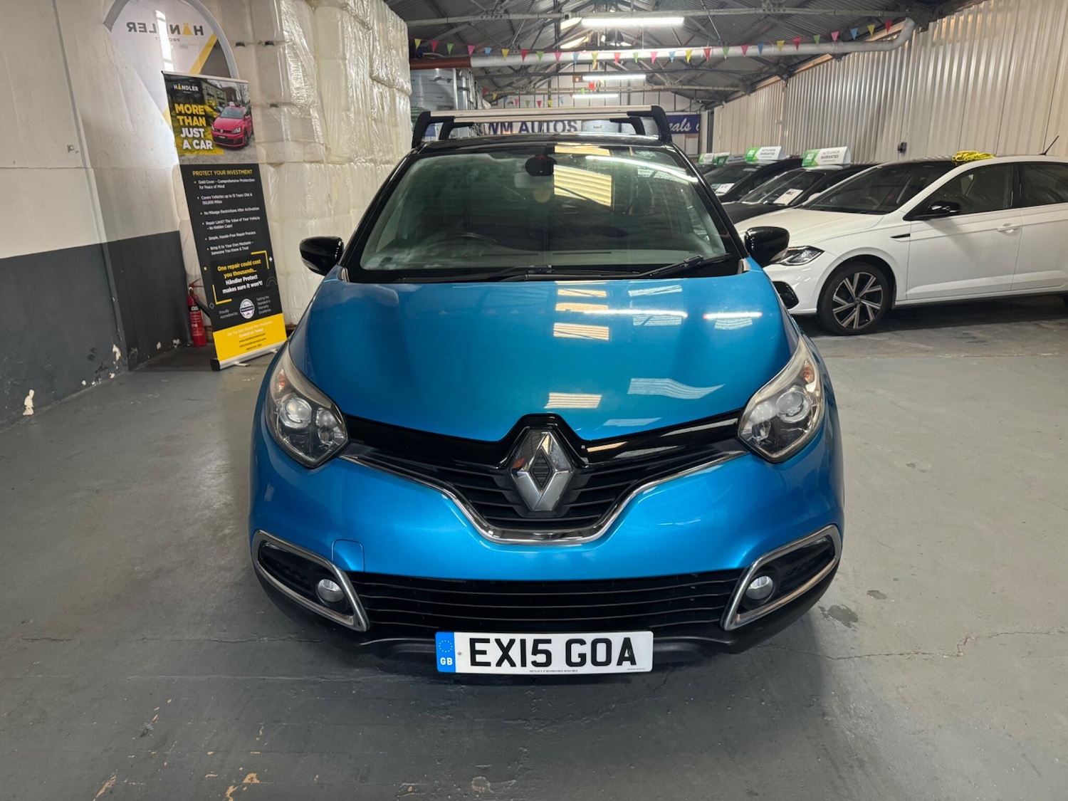 Used Renault Captur 2015 for sale - 76942328: Photo 2