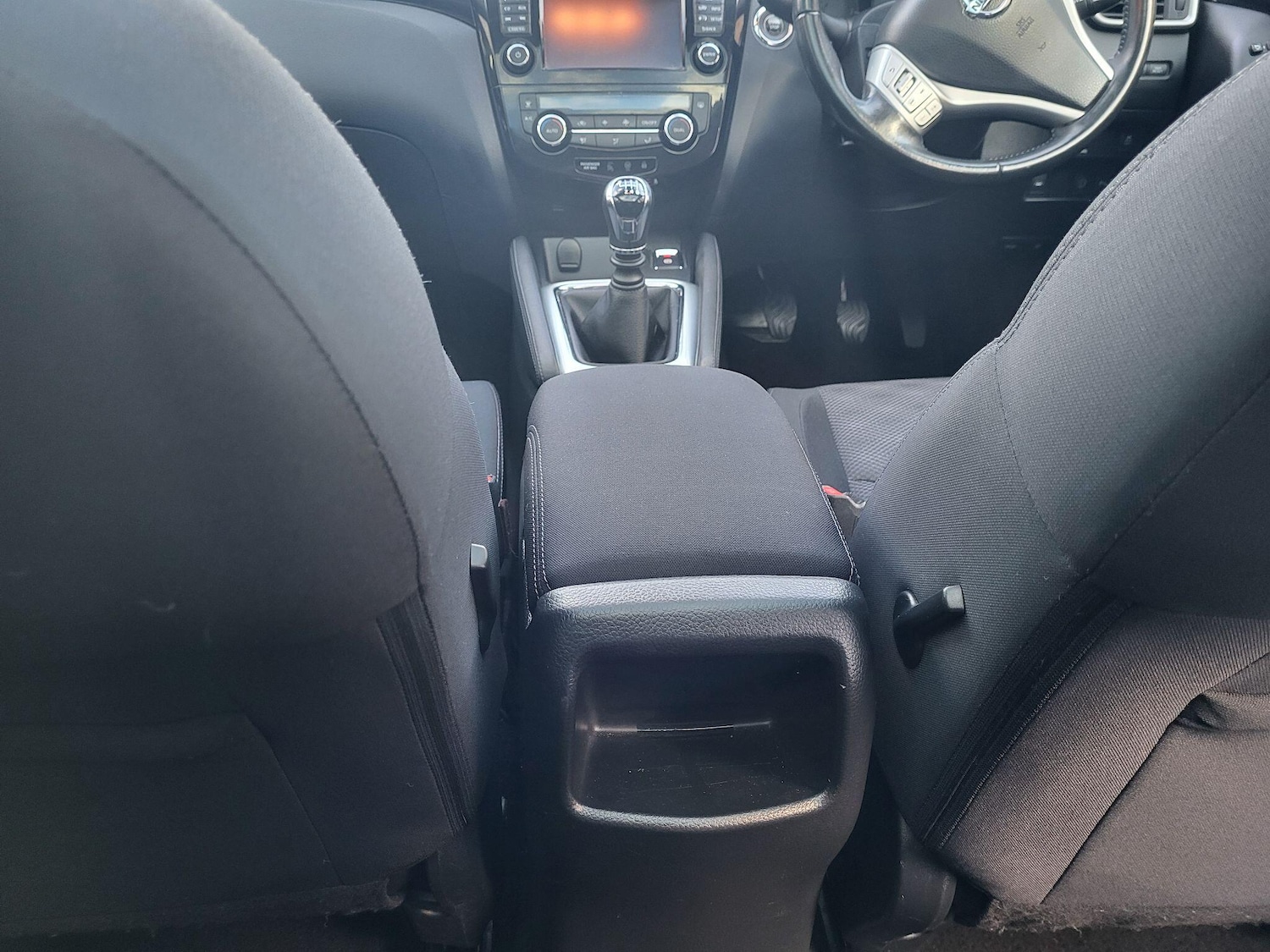 Used Nissan Qashqai 2015 for sale - 76743507: Photo 11