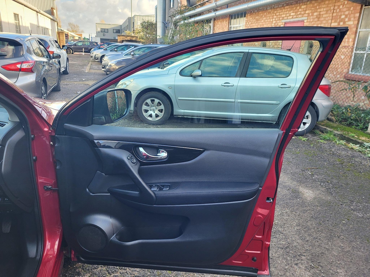 Used Nissan Qashqai 2015 for sale - 76743507: Photo 22