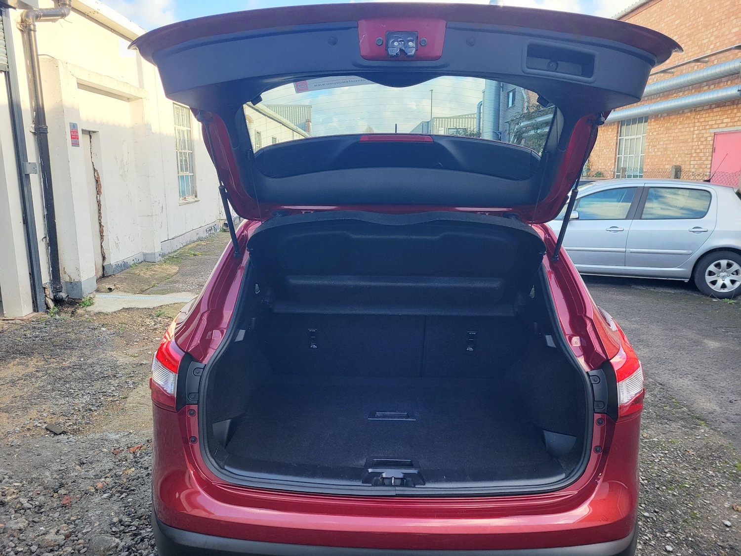 Used Nissan Qashqai 2015 for sale - 76743507: Photo 33