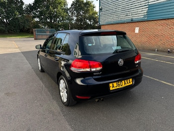 Used Volkswagen Golf 2010 for sale - 75857619: Photo