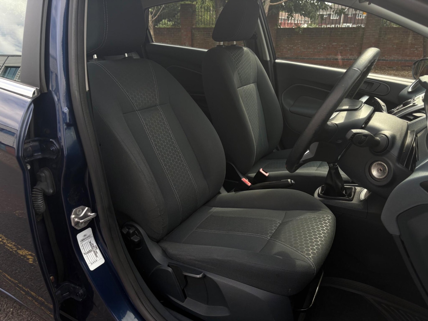 Used Ford Fiesta 2011 for sale - 75658760: Photo 14