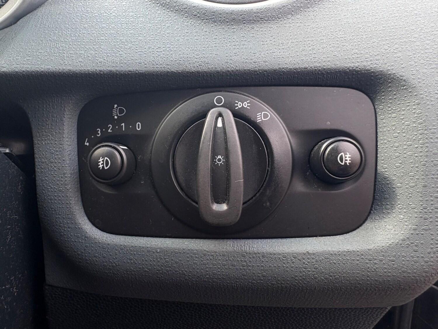 Used Ford Fiesta 2011 for sale - 75658760: Photo 16