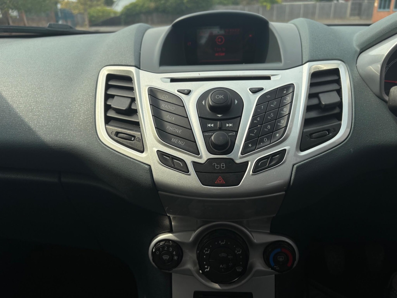 Used Ford Fiesta 2011 for sale - 75658760: Photo 18