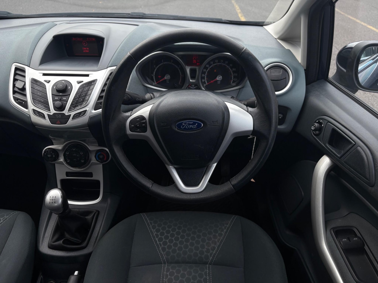 Used Ford Fiesta 2011 for sale - 75658760: Photo 41