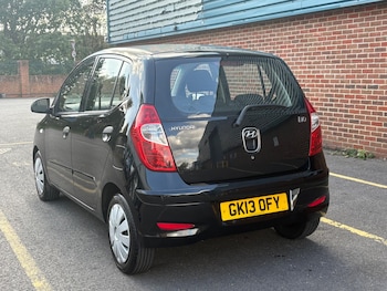 Used Hyundai i10 2013 for sale - 76060549: Photo