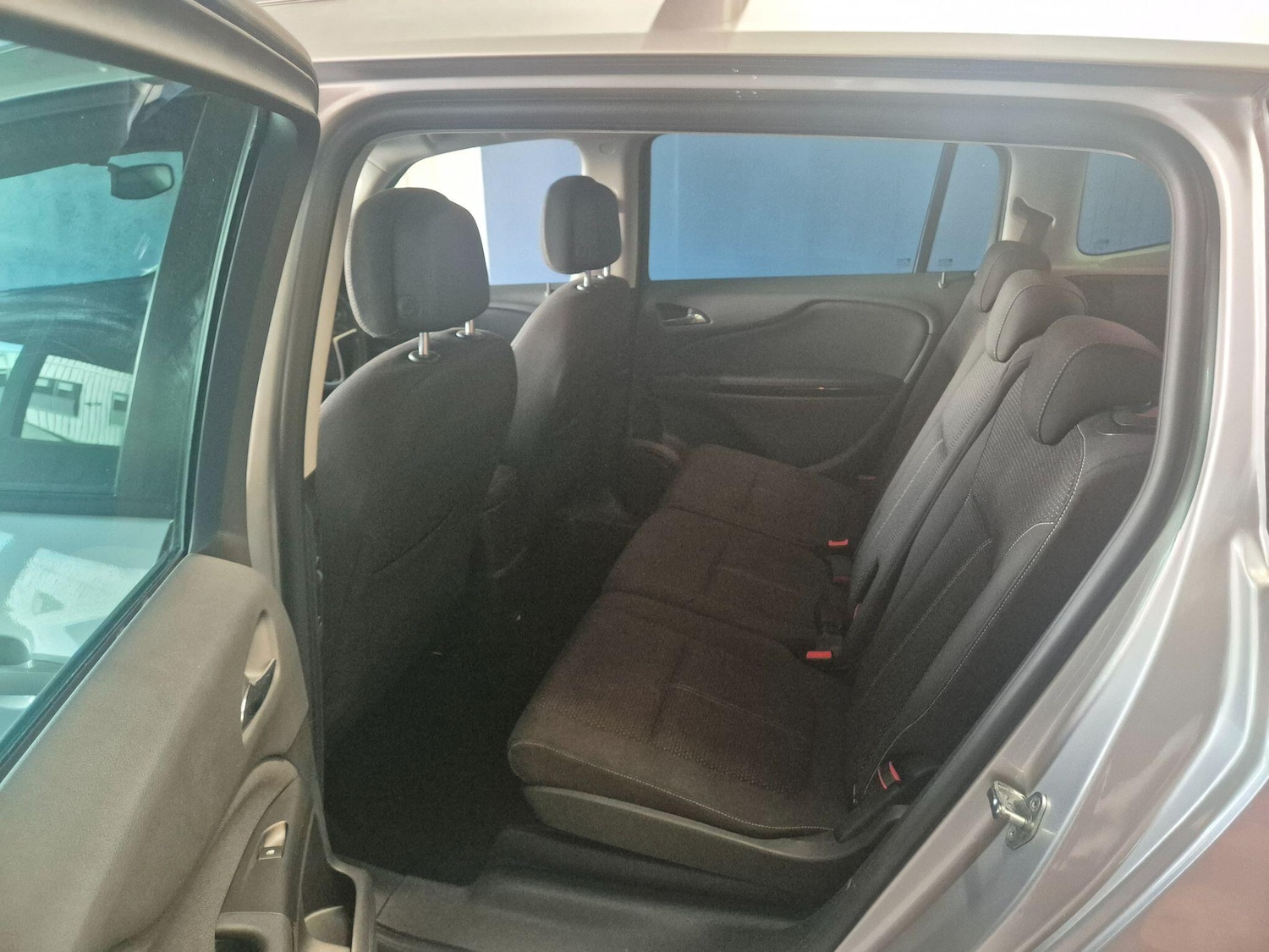 Used Vauxhall Zafira 2015 for sale - 77559106: Photo 15