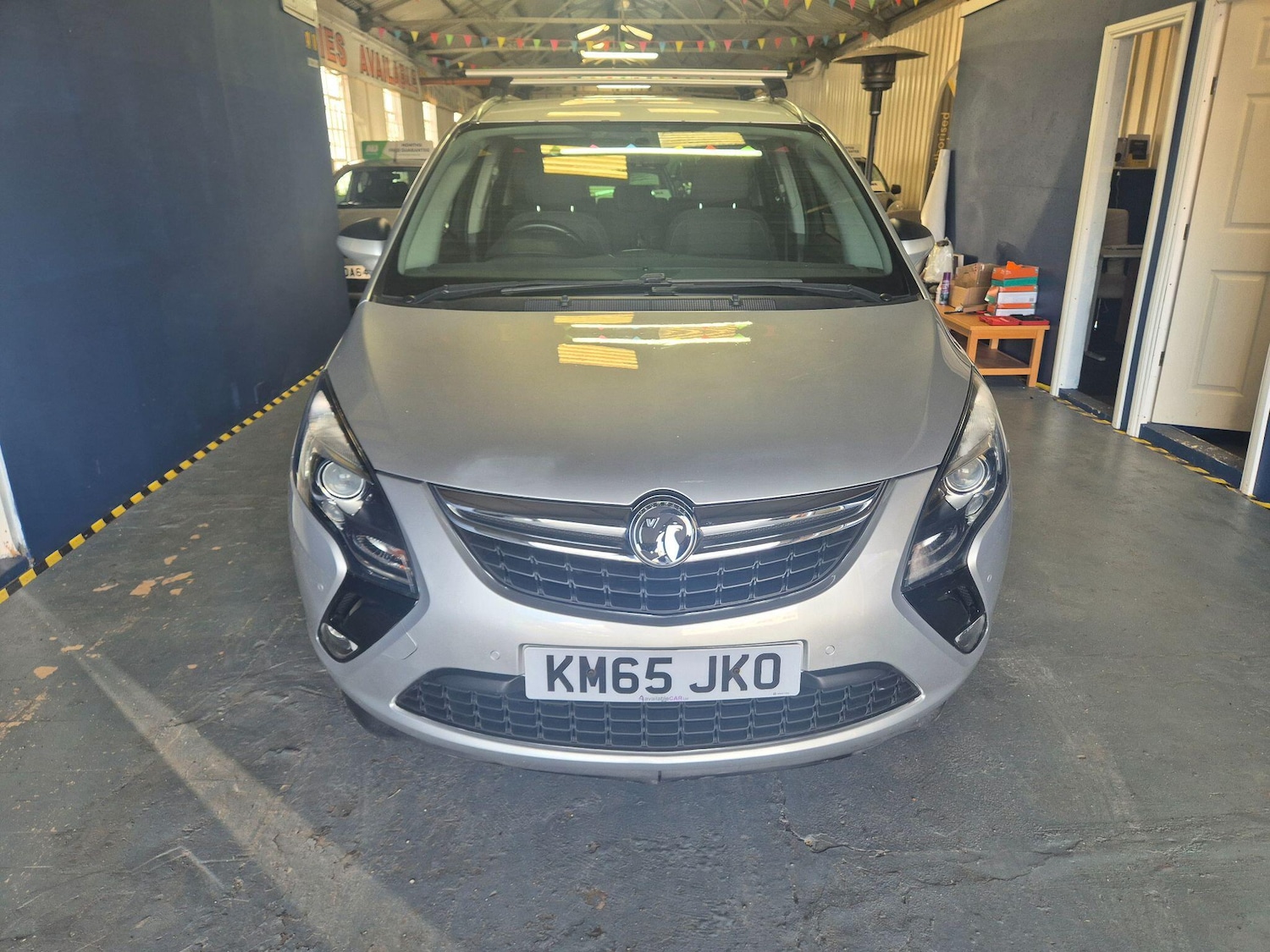 Used Vauxhall Zafira 2015 for sale - 77559106: Photo 2