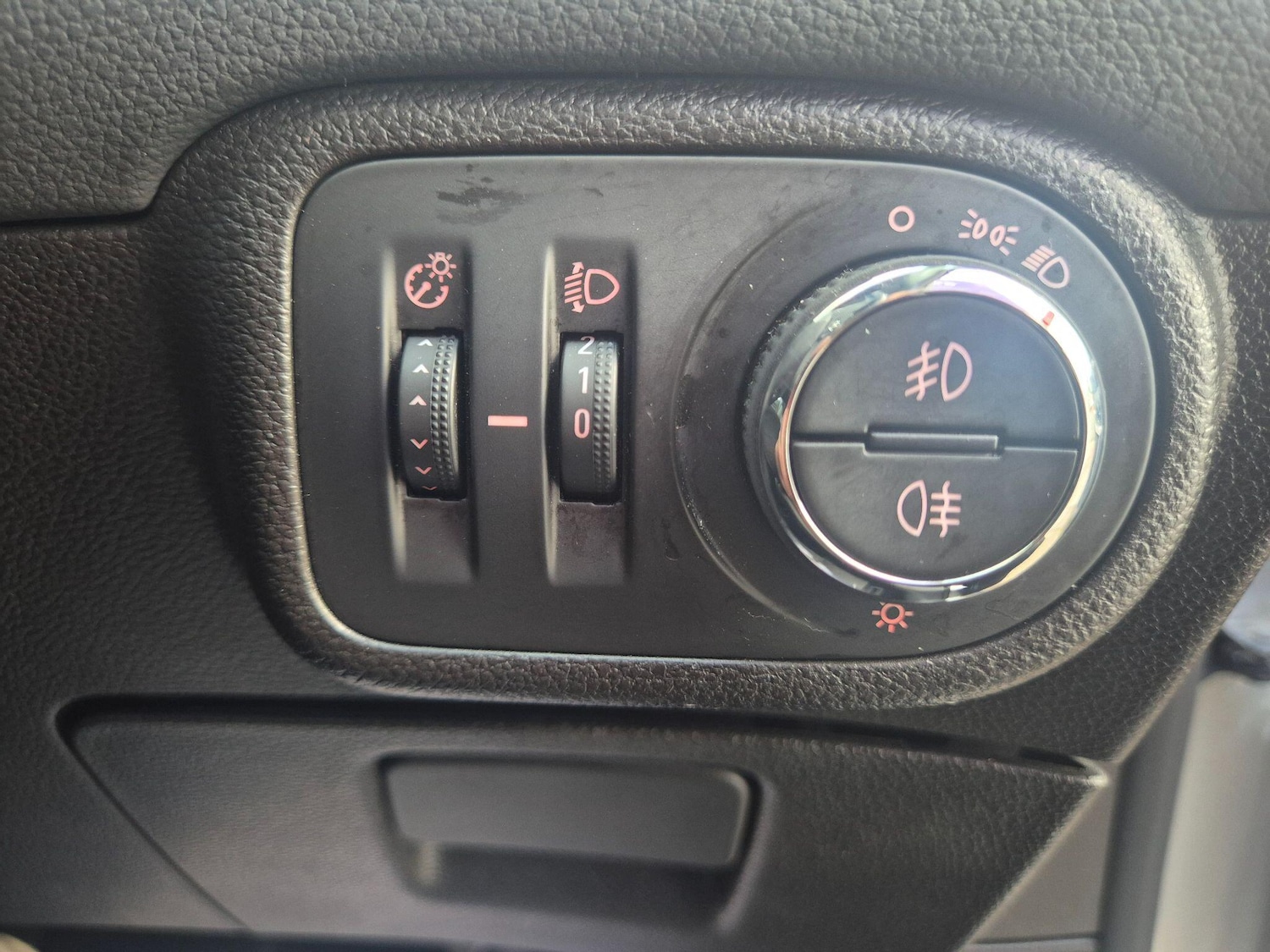 Used Vauxhall Zafira 2015 for sale - 77559106: Photo 20