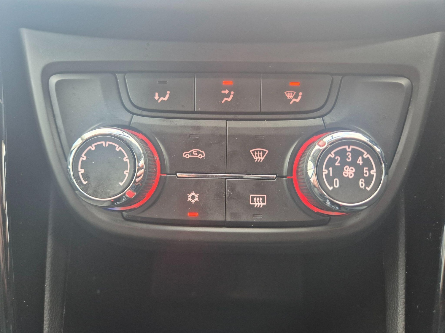 Used Vauxhall Zafira 2015 for sale - 77559106: Photo 23