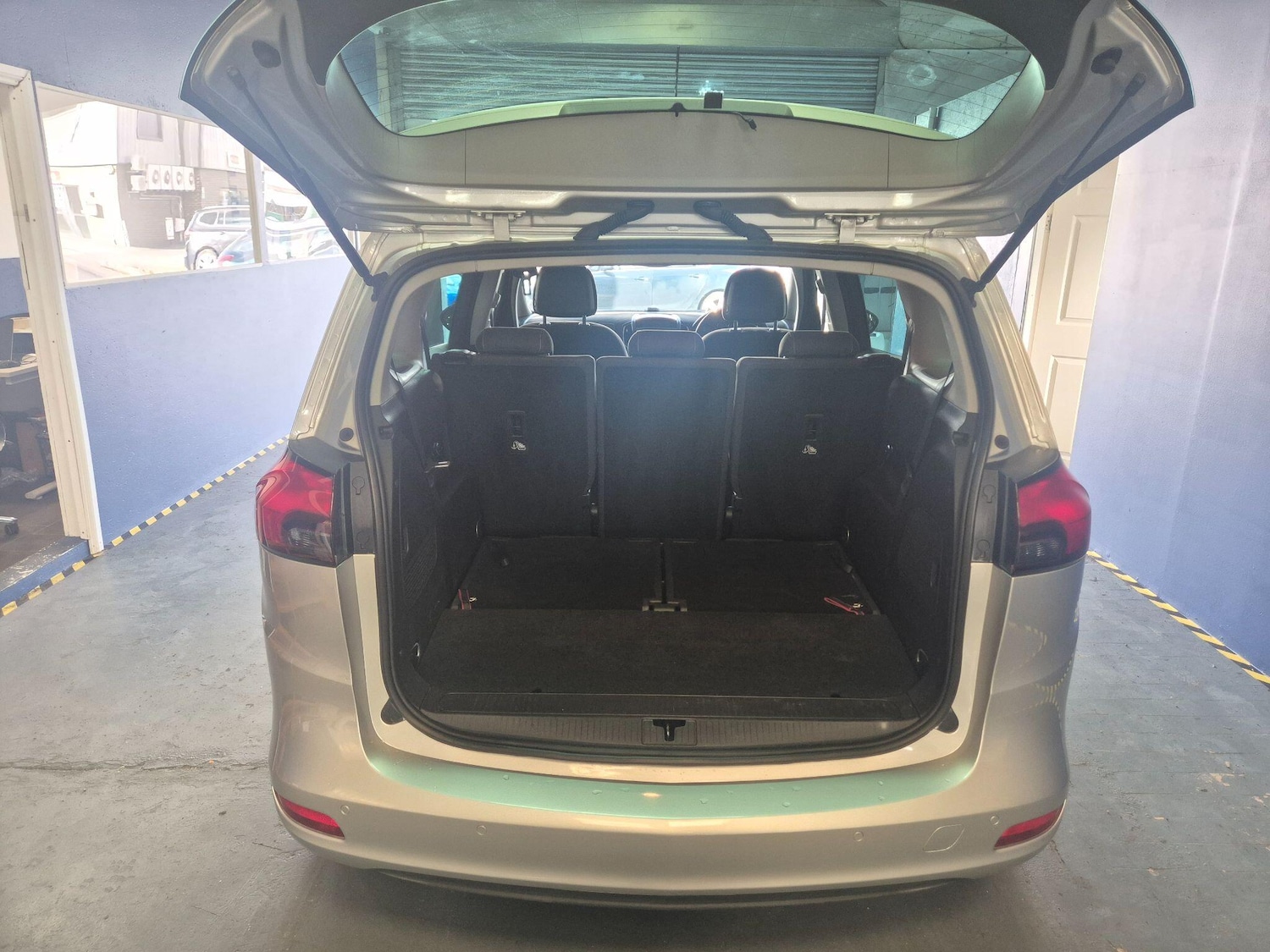 Used Vauxhall Zafira 2015 for sale - 77559106: Photo 29