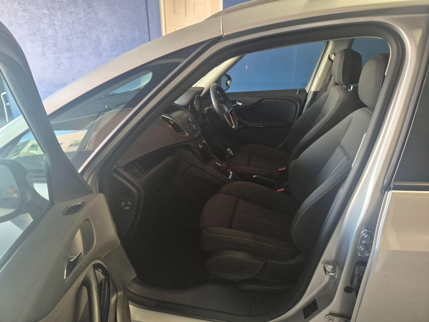 Used Vauxhall Zafira 2015 for sale - 77559106: Photo 31