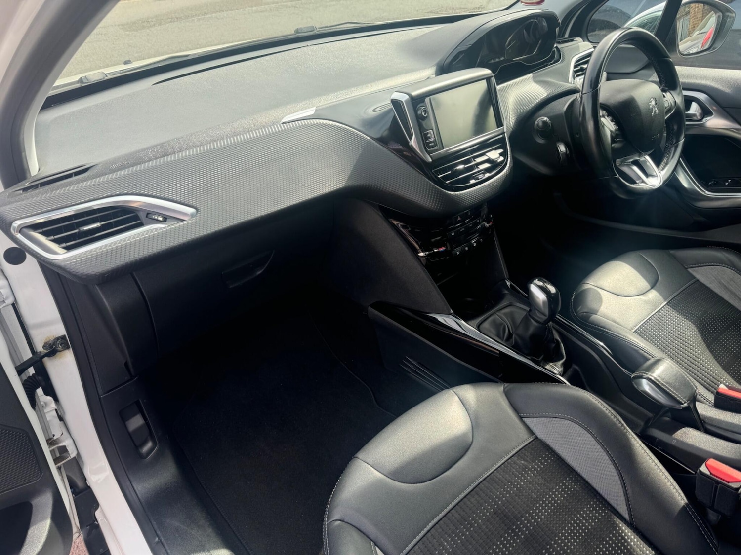 Used Peugeot 2008 2016 for sale - 78185458: Photo 12