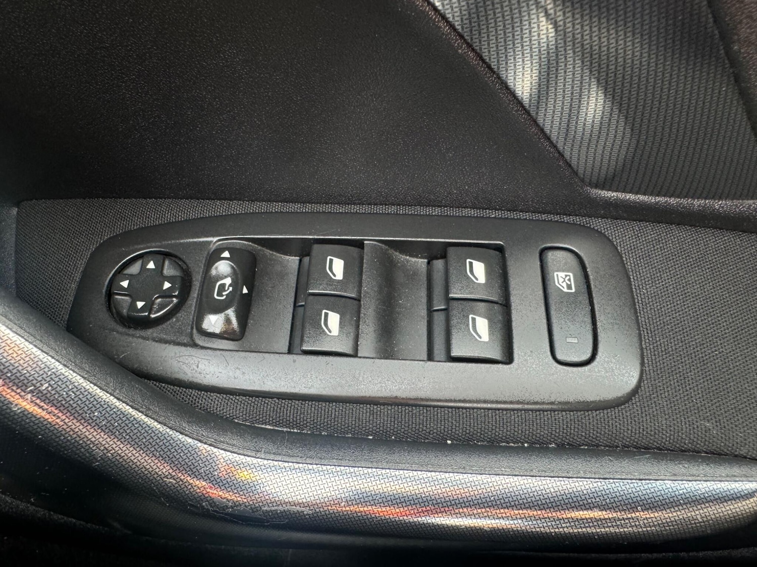 Used Peugeot 2008 2016 for sale - 78185458: Photo 19