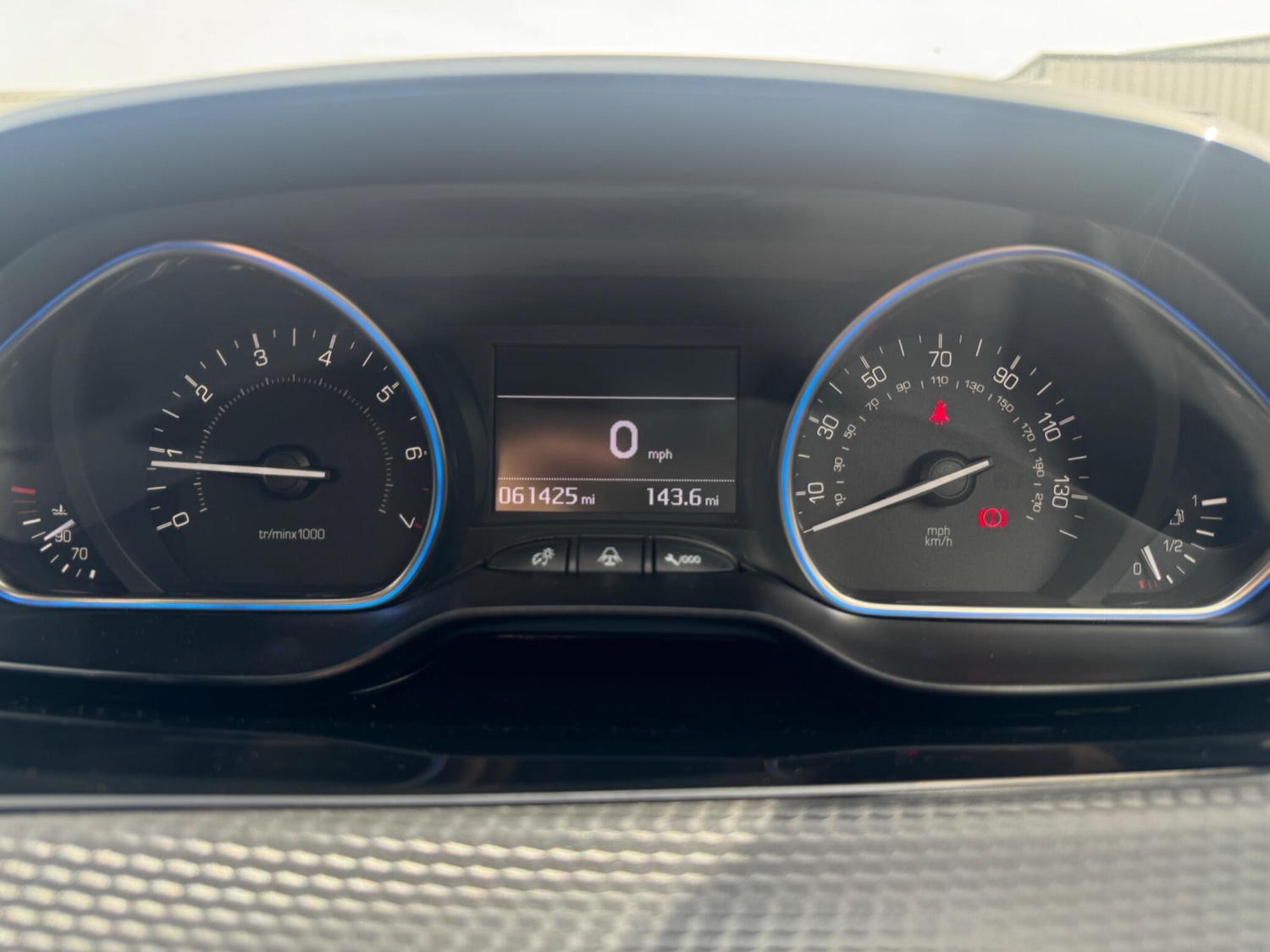 Used Peugeot 2008 2016 for sale - 78185458: Photo 27