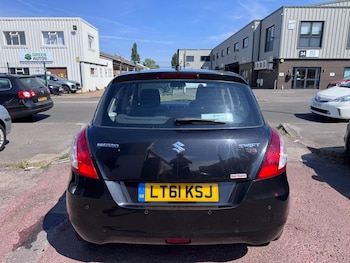 Used Suzuki Swift 2011 for sale - 78471128: Photo