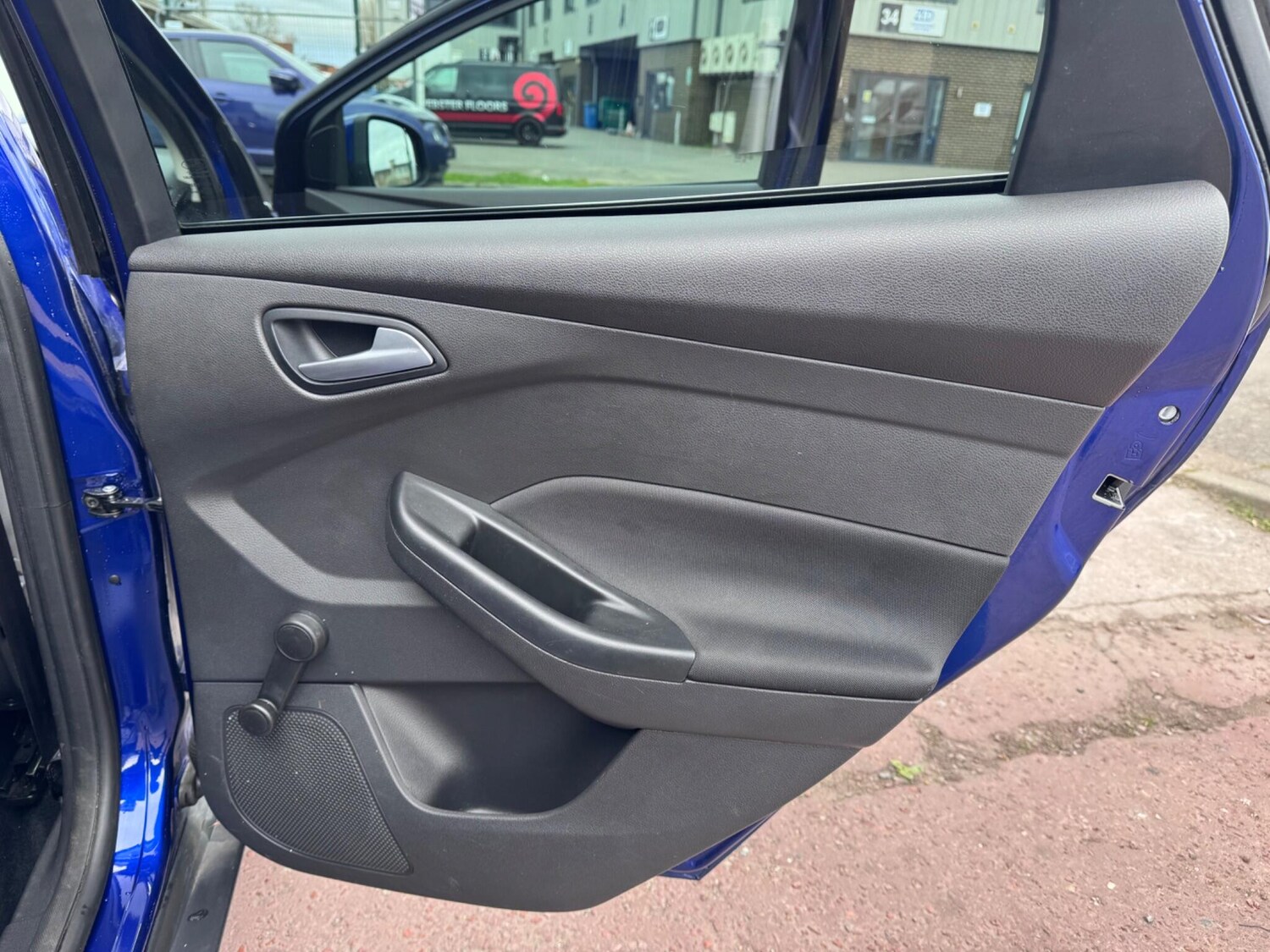 Used Ford Focus 2017 for sale - 78058869: Photo 11