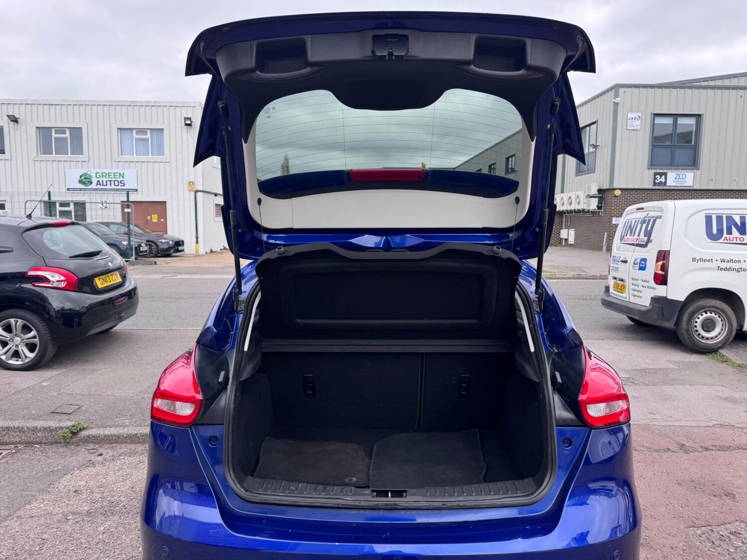 Used Ford Focus 2017 for sale - 78058869: Photo 17