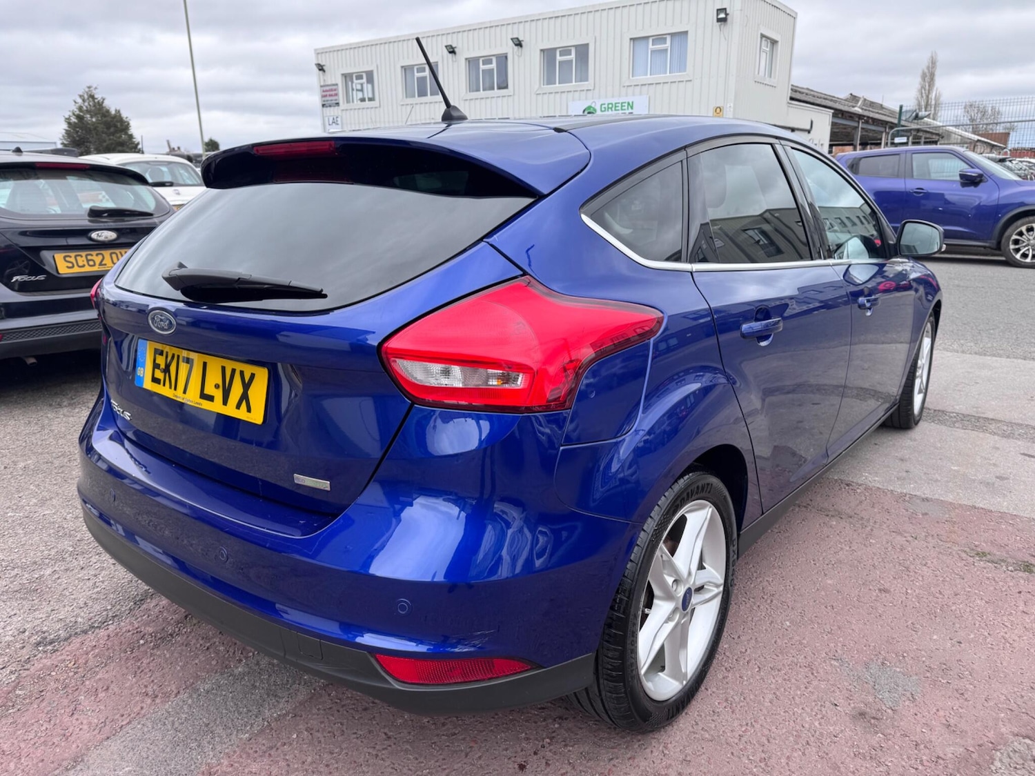 Used Ford Focus 2017 for sale - 78058869: Photo 3