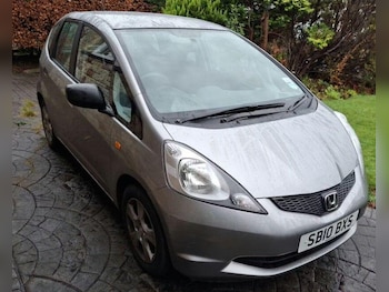 Used Honda Jazz 2010 for sale - 77016864: Photo