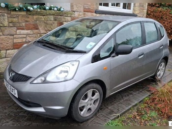 Used Honda Jazz 2010 for sale - 77016864: Photo