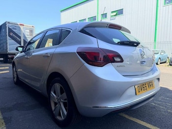 Used Vauxhall Astra 2015 for sale - 79202044: Photo