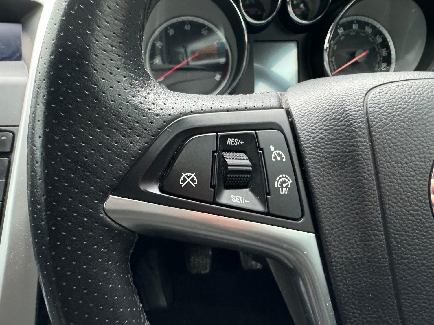 Used Vauxhall Astra for sale - 77783449: Photo 23