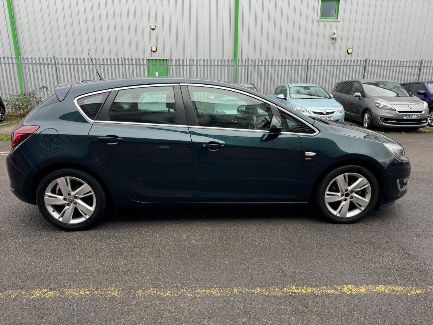 Used Vauxhall Astra for sale - 77783449: Photo 6