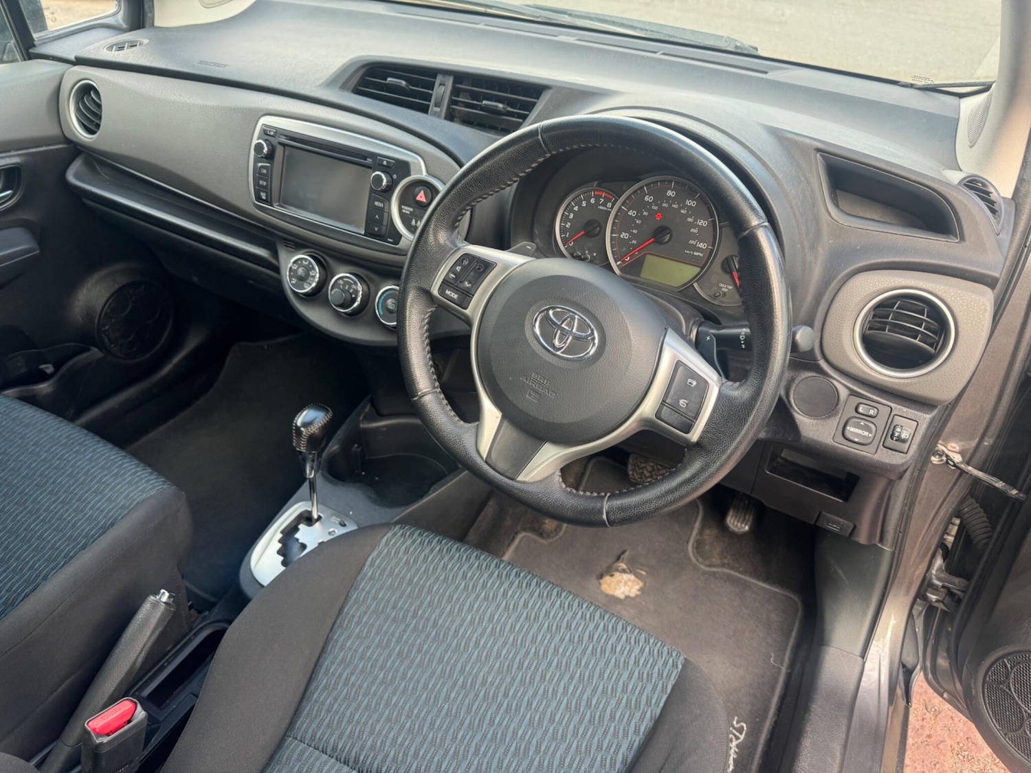 Used Toyota Yaris 2013 for sale - 78073194: Photo 24