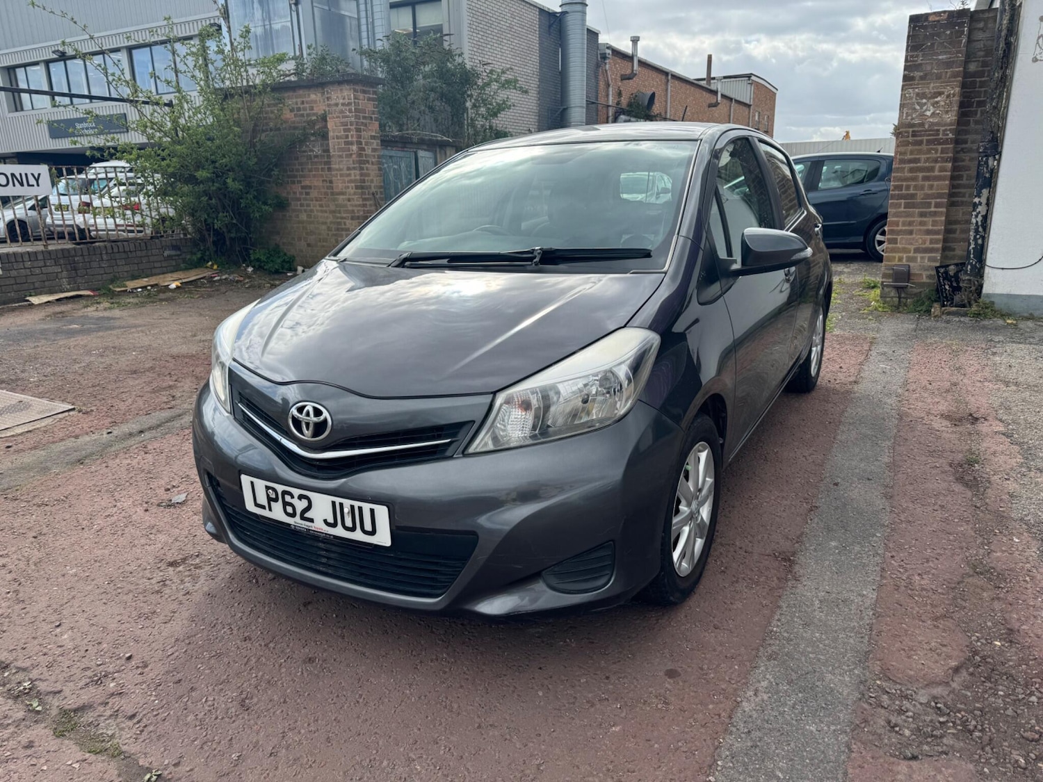 Used Toyota Yaris 2013 for sale - 78073194: Photo 3