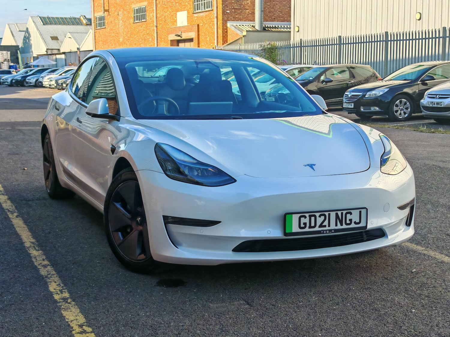 Used Tesla Model 3 2021 for sale - 76993635: Photo 1
