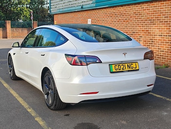 Used Tesla Model 3 2021 for sale - 76993635: Photo