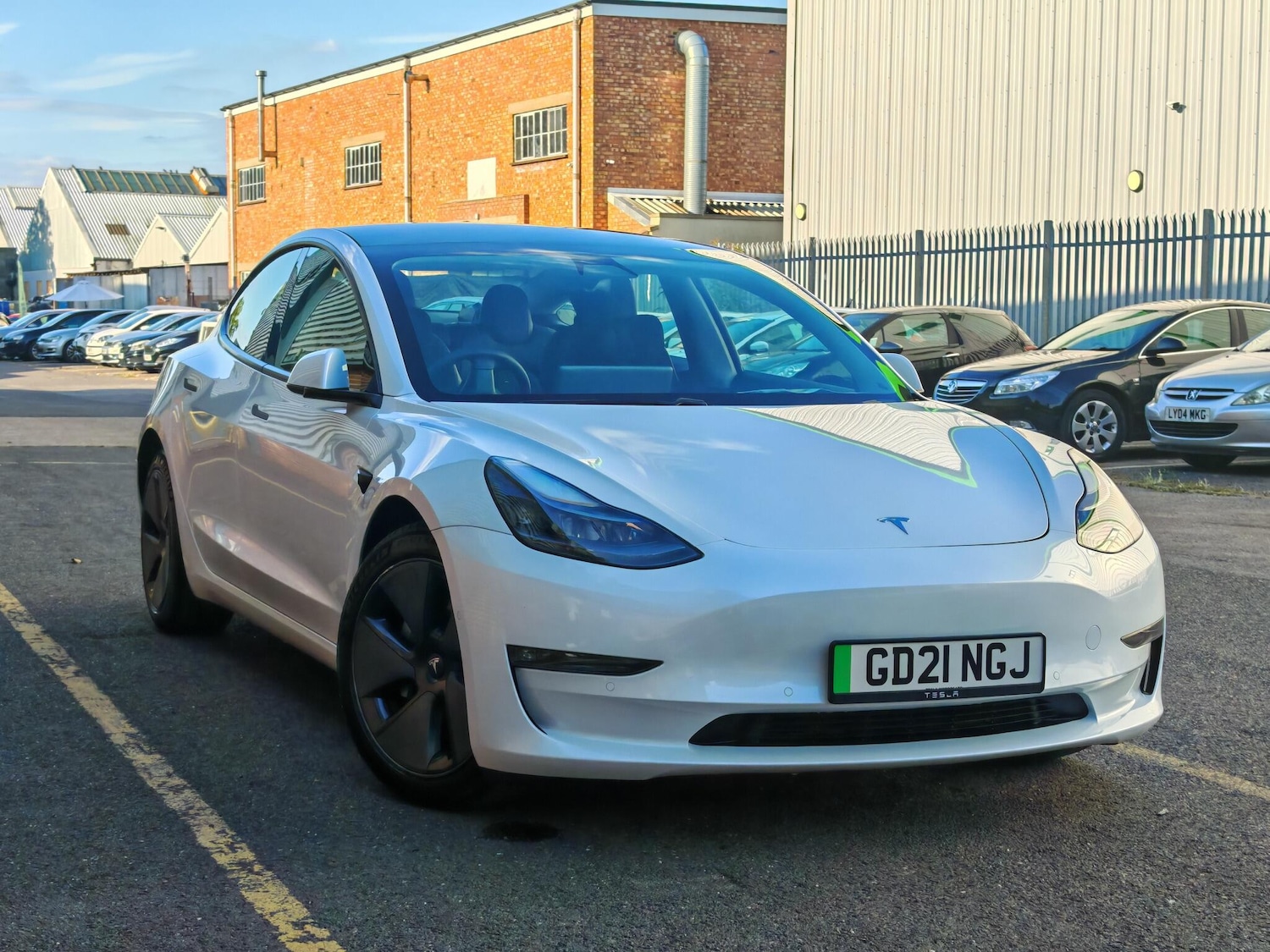 Used Tesla Model 3 2021 for sale - 76993635: Photo 5