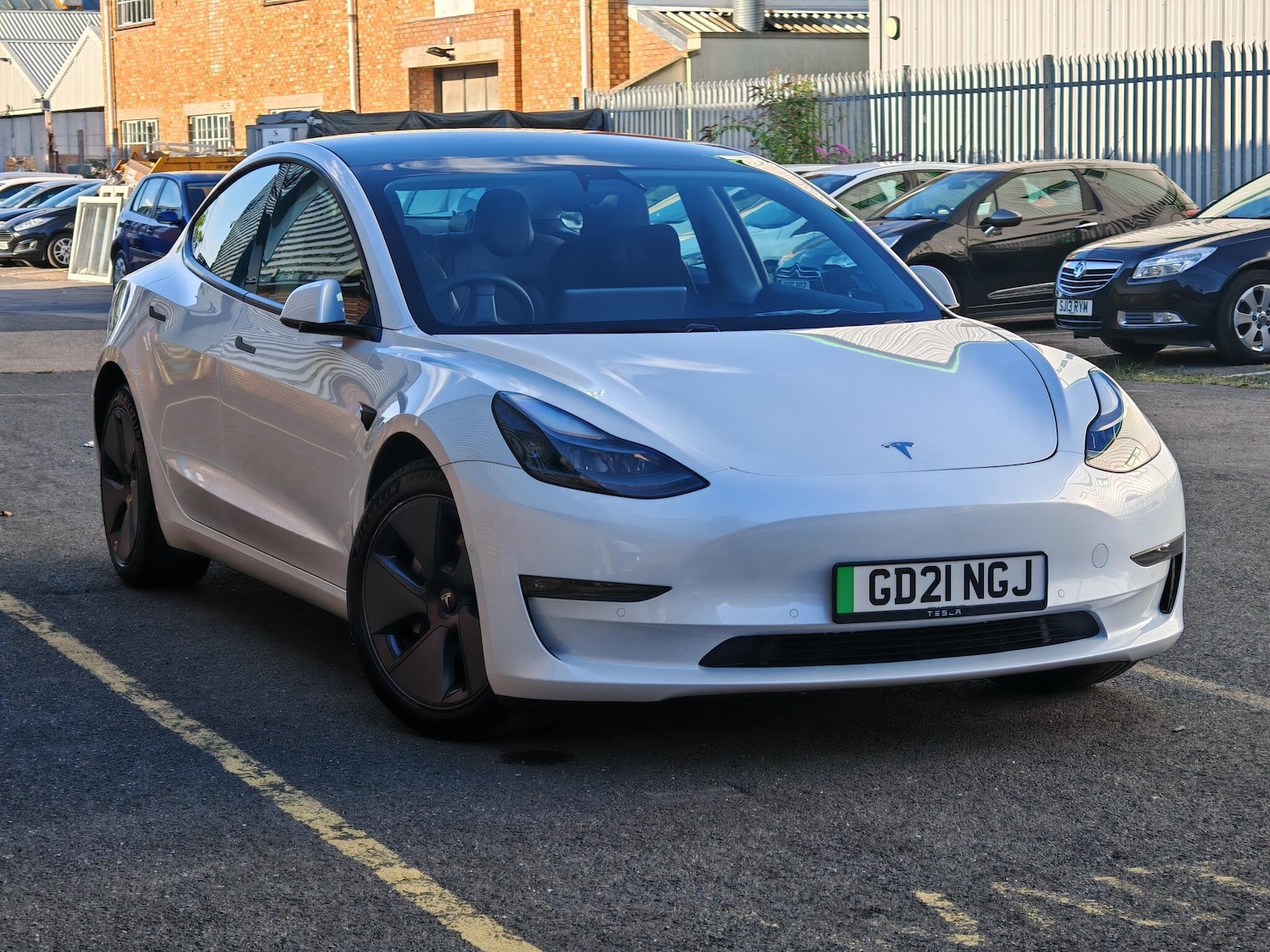 Used Tesla Model 3 2021 for sale - 76993635: Photo 6