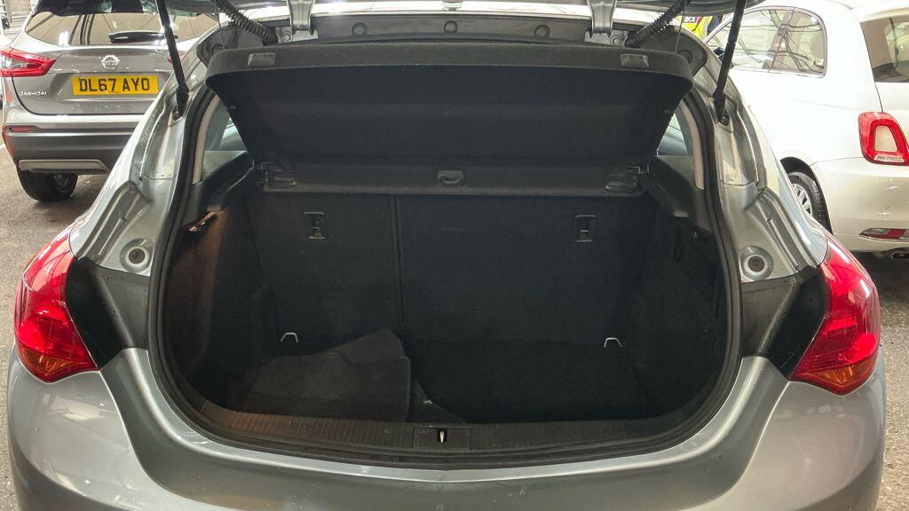 Used Vauxhall Astra 2014 for sale - 76432785: Photo 11