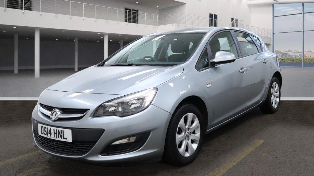 Used Vauxhall Astra 2014 for sale - 76432785: Photo 2
