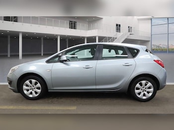 Used Vauxhall Astra 2014 for sale - 76432785: Photo