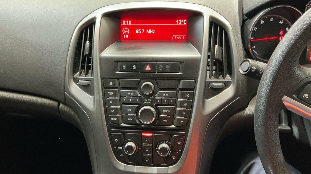 Used Vauxhall Astra 2014 for sale - 76432785: Photo 9