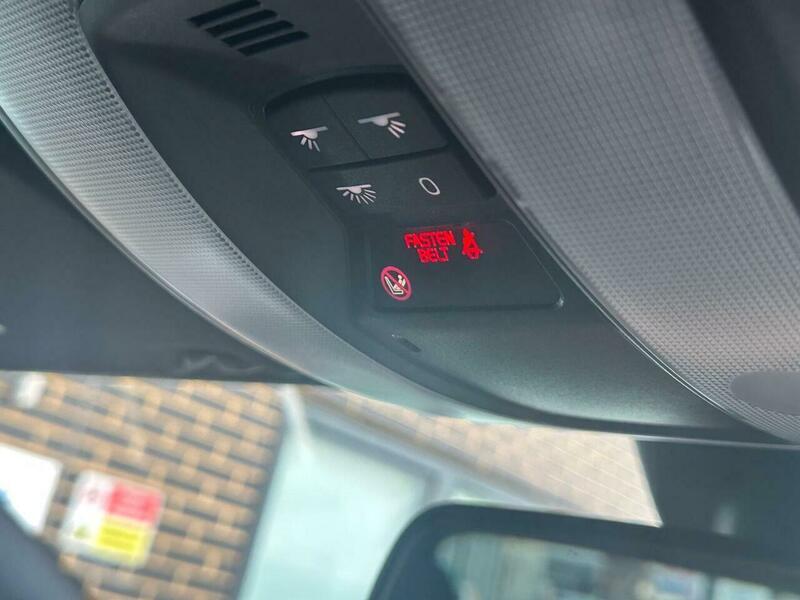 Used Volvo XC60 2017 for sale - 77839878: Photo 32