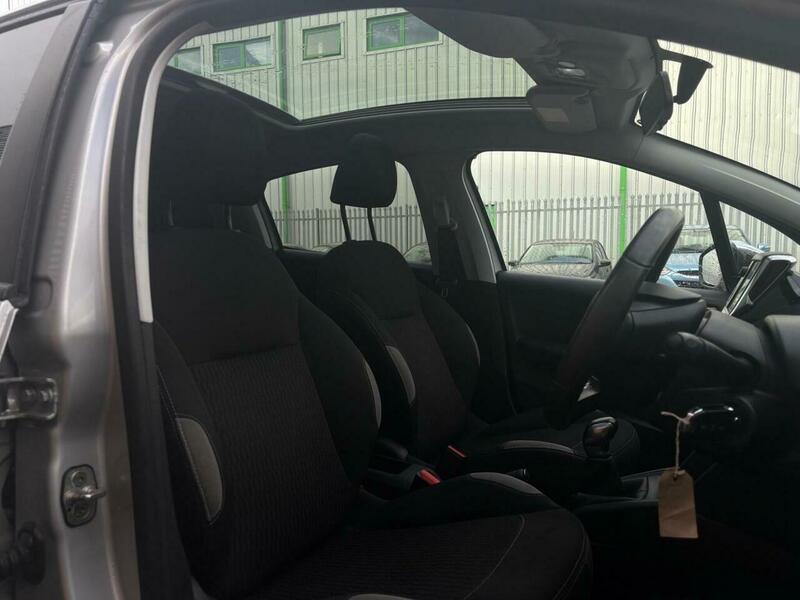 Used Peugeot 208 2015 for sale - 76759564: Photo 16