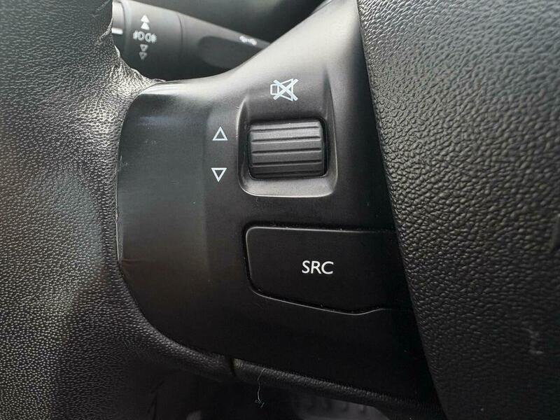 Used Peugeot 208 2015 for sale - 76759564: Photo 25