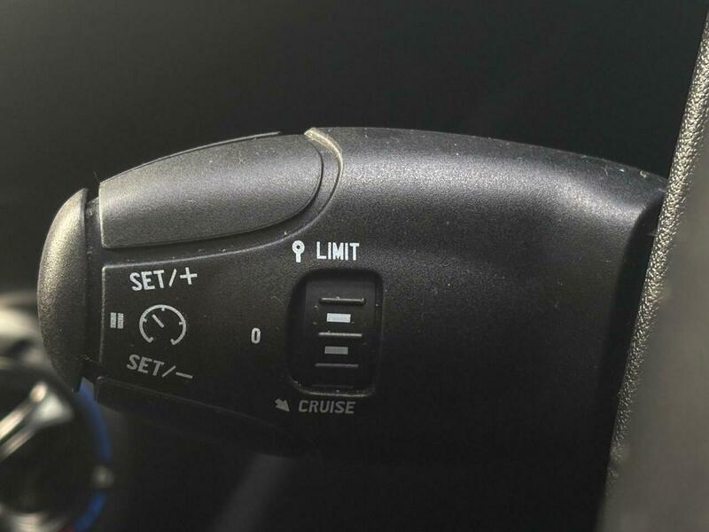 Used Peugeot 208 2015 for sale - 76759564: Photo 26