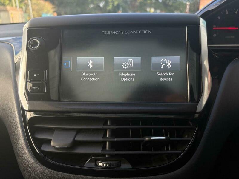 Used Peugeot 208 2015 for sale - 76759564: Photo 38