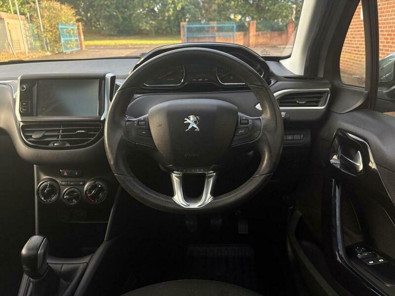 Used Peugeot 208 2015 for sale - 76759564: Photo 43