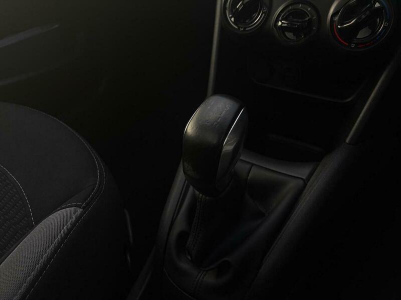 Used Peugeot 208 2015 for sale - 76759564: Photo 9