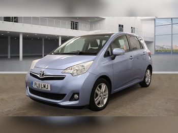 Used Toyota Verso 2011 for sale - 75635685: Photo