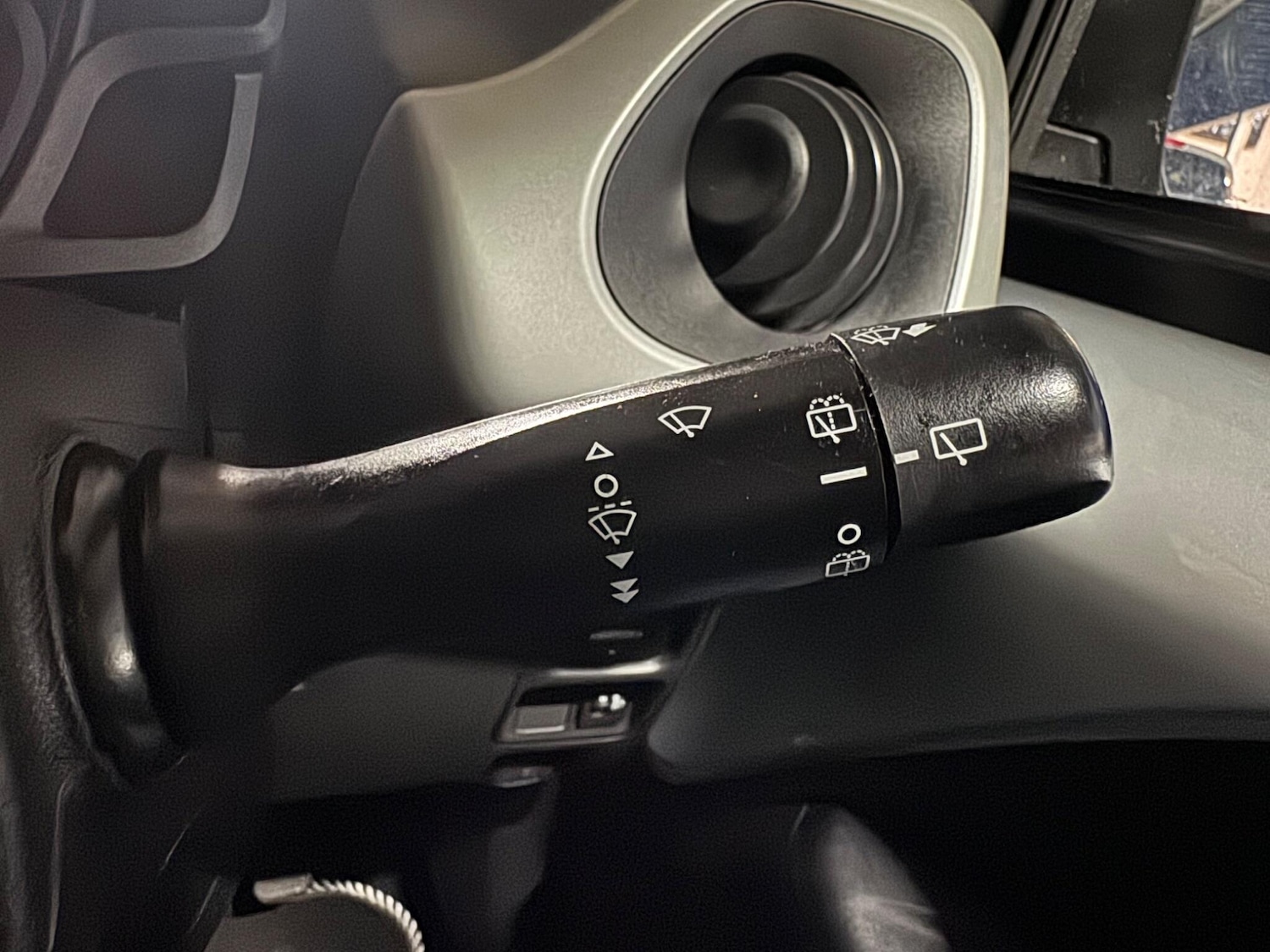 Used Peugeot 108 2014 for sale - 77162937: Photo 19