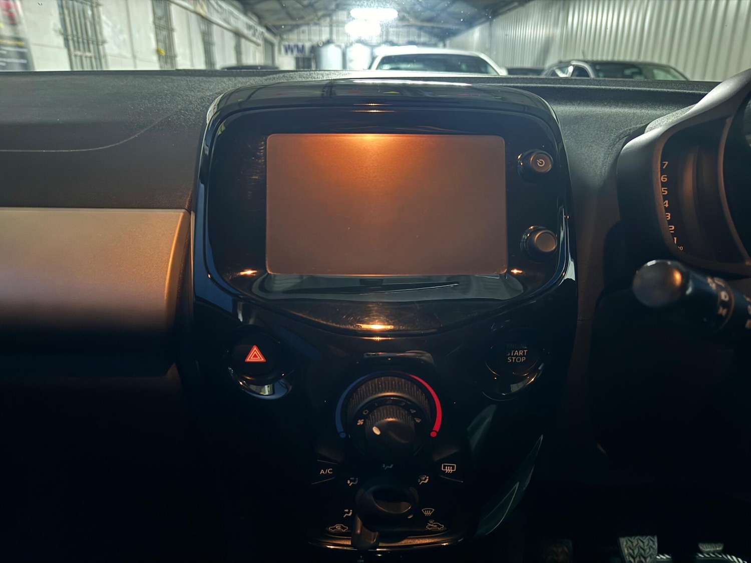 Used Peugeot 108 2014 for sale - 77162937: Photo 21